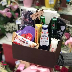 Slatkiši, Pivo, Stiker "Love" + Poklon čestitka